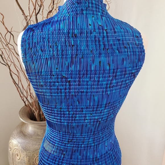 New B Moss Vibrant Shell - Picture 3 of 5